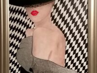 “Noblesse”, Acryl und echte Silberfolie auf Malplatte in edlem Rahmen 60 x 80 cm ( mit diesem Bild im April 2025 von Effetto Arte Foundation mit dem International Prize “The New Great Masters in New York” ausgezeichnet und auf der Art Expo New York ausgestellt )